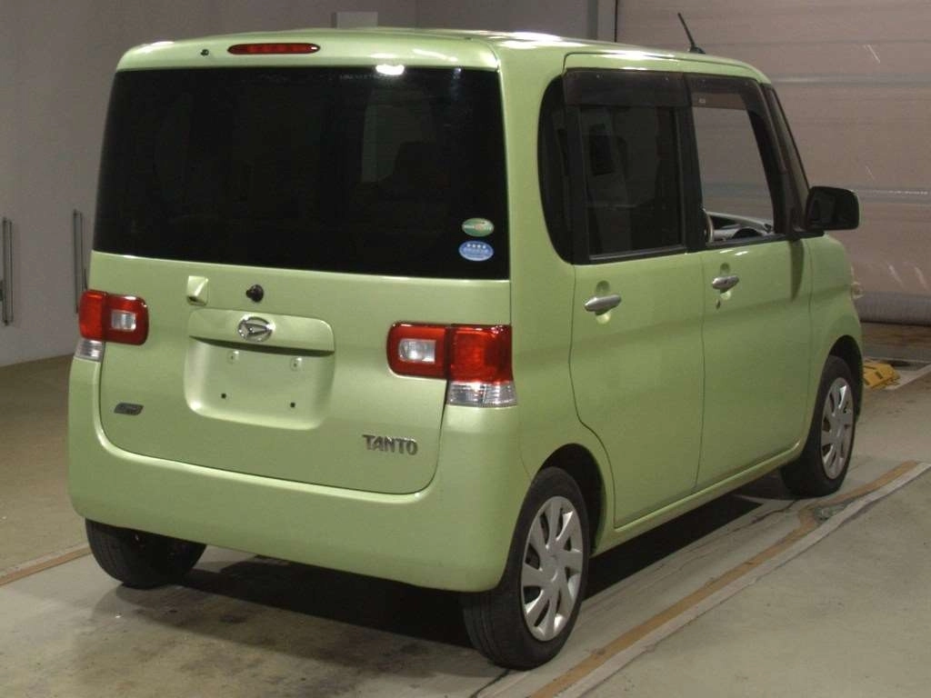 Daihatsu Tanto  с аукциона в Японии
