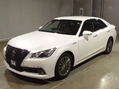 Toyota CROWN HYBRID