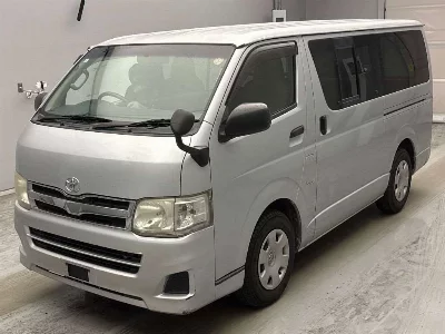 TOYOTA REGIUS VAN