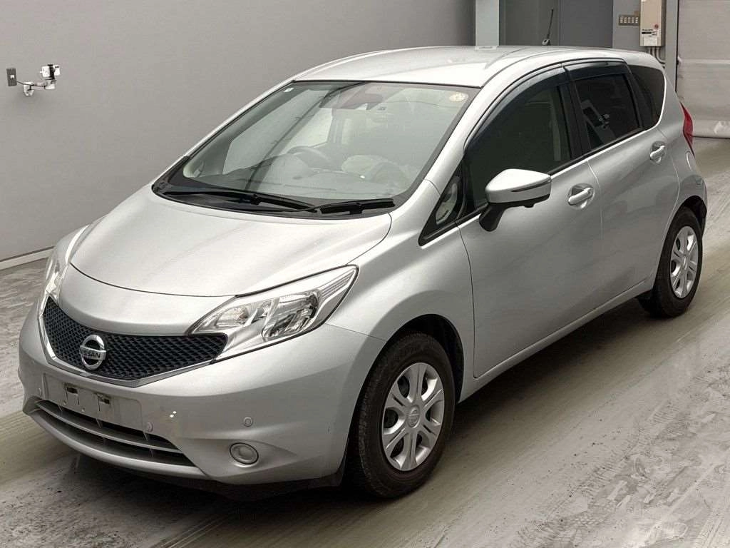 Nissan Note  с аукциона в Японии