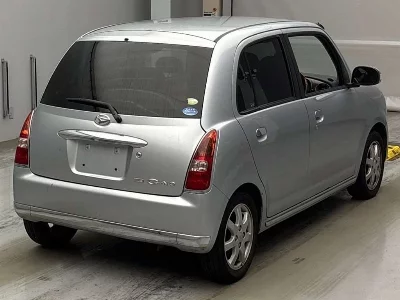 Daihatsu Mira Gino