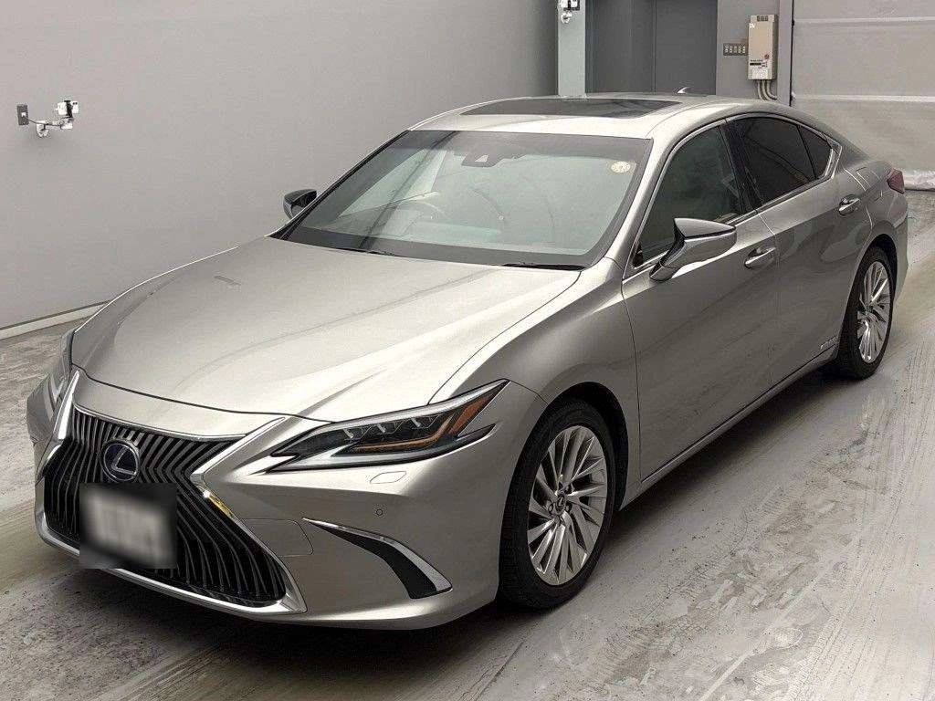 Lexus ES300h  с аукциона в Японии