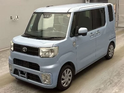 Toyota Pixis Mega