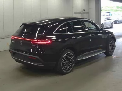 MERCEDES BENZ EQC