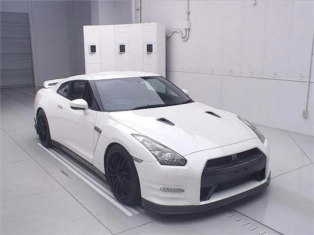 Nissan GT-R  с аукциона в Японии