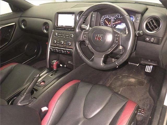 Nissan GT-R  с аукциона в Японии