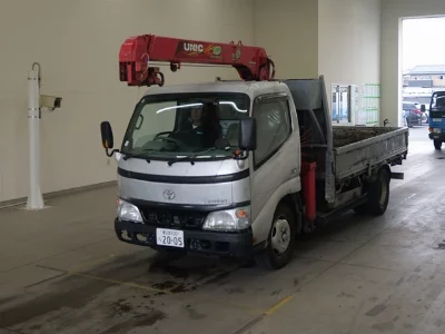 TOYOTA DYNA