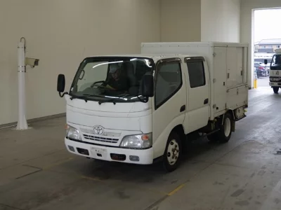 TOYOTA DYNA