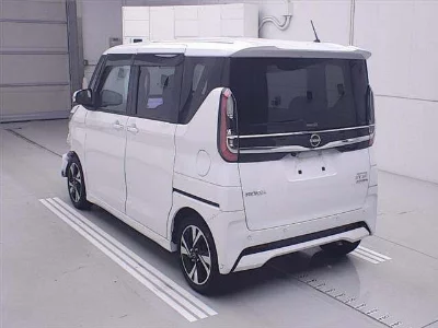 NISSAN ROOX