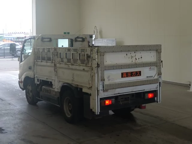 Hino Dutro  с аукциона в Японии