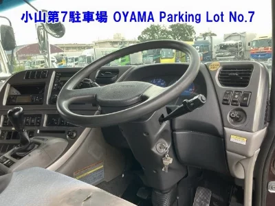 NISSAN DIESEL (UD) QUON