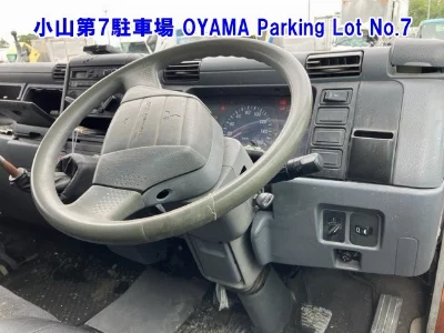 MITSUBISHI CANTER