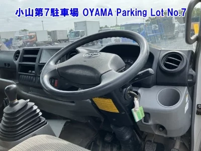 TOYOTA DYNA