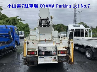 TOYOTA DYNA