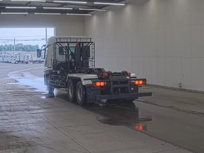 MITSUBISHI FUSO SUPER GREAT