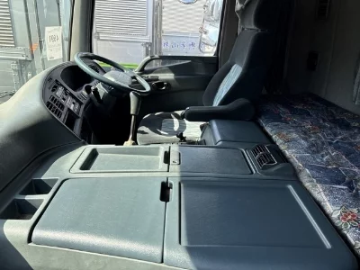 MITSUBISHI FUSO SUPER GREAT