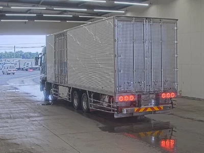 MITSUBISHI FUSO SUPER GREAT