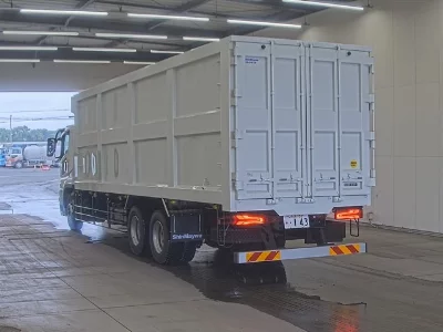 MITSUBISHI FUSO SUPER GREAT