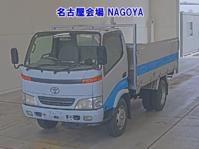 TOYOTA DYNA