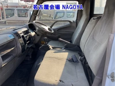 TOYOTA DYNA