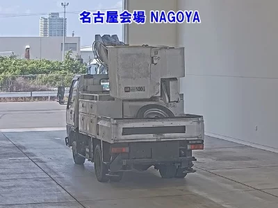 MITSUBISHI CANTER