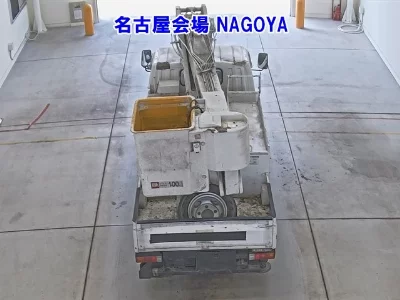 MITSUBISHI CANTER