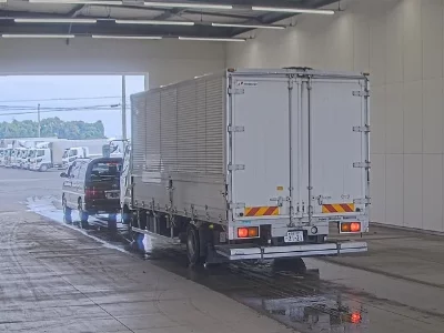 MITSUBISHI FUSO FIGHTER
