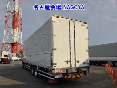 ISUZU GIGA