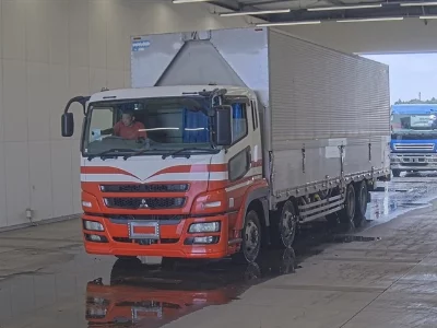 MITSUBISHI FUSO SUPER GREAT