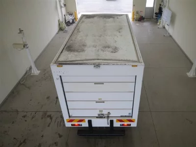 MITSUBISHI CANTER
