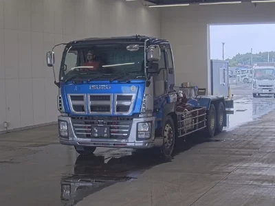 ISUZU GIGA