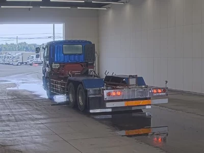 ISUZU GIGA