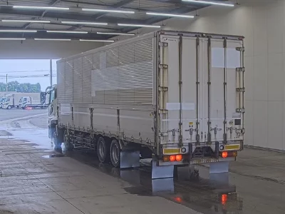 MITSUBISHI FUSO SUPER GREAT