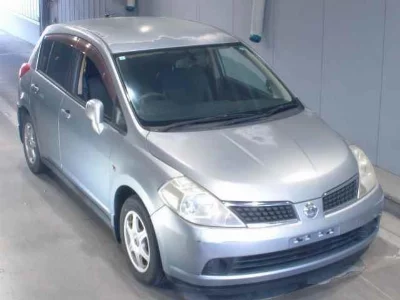 NISSAN TIIDA