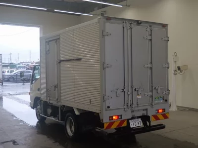 MITSUBISHI CANTER