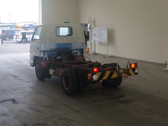 Isuzu Elf  с аукциона в Японии