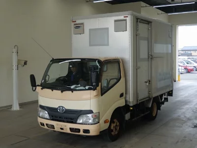 TOYOTA DYNA