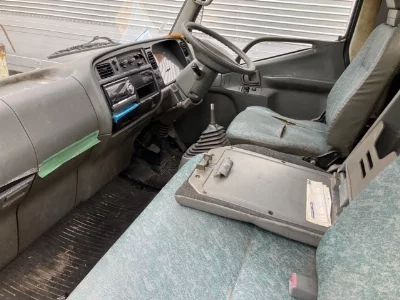 MITSUBISHI CANTER
