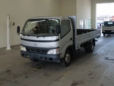 TOYOTA DYNA