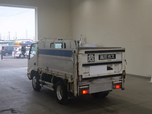 Hino Dutro  с аукциона в Японии