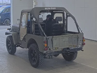 Mitsubishi Jeep