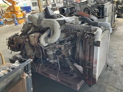 Nissan ENGINE