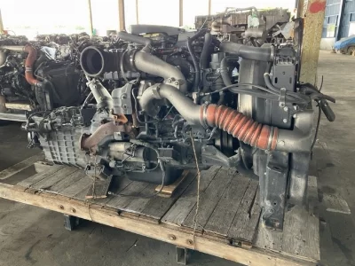 Nissan ENGINE