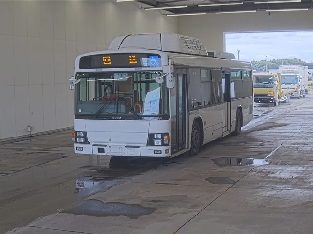 Isuzu Erga  с аукциона в Японии