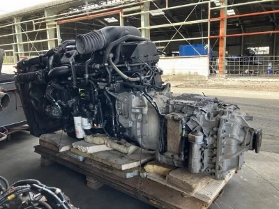 Nissan ENGINE