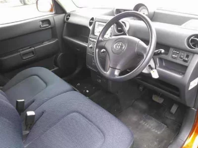 TOYOTA BB