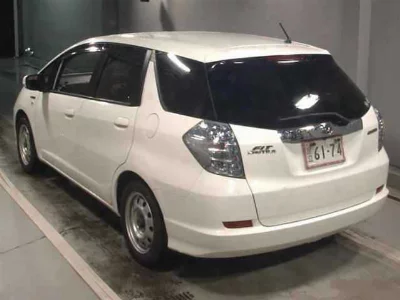 HONDA FIT SHUTTLE