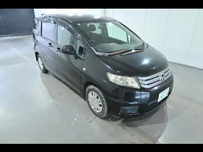 Honda Freed Spike