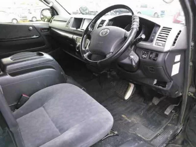TOYOTA HIACE WAGON