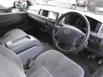 TOYOTA HIACE WAGON